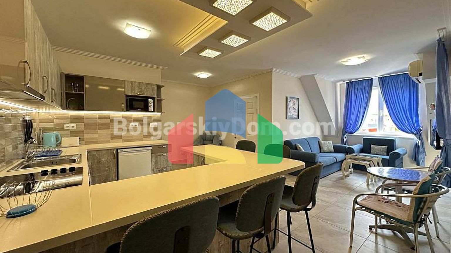 Трикімнатна квартира в Сі Дрімс