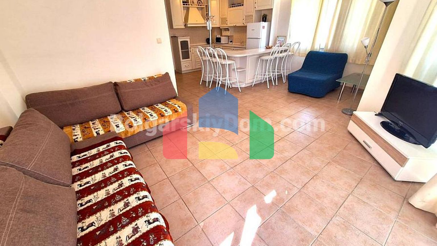 Трикімнатна квартира в Бриз