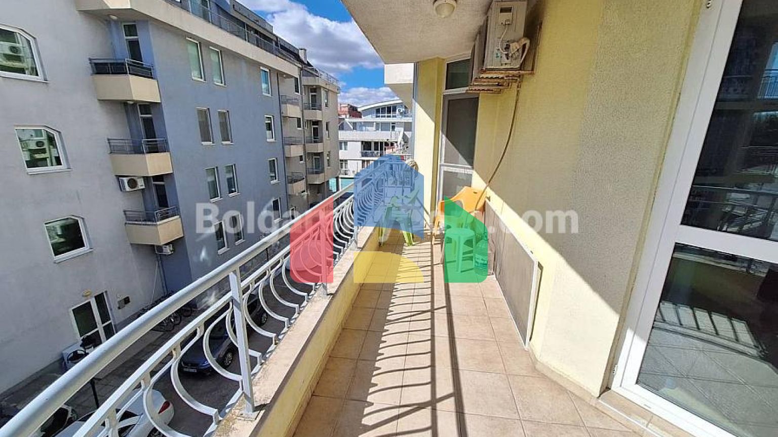 Трикімнатна квартира в Бриз