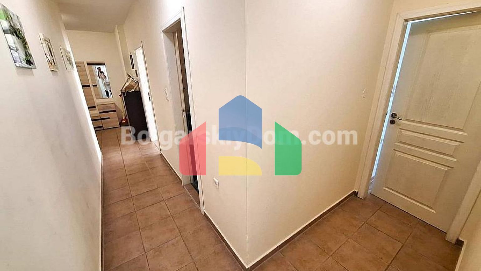 Трикімнатна квартира в Бриз