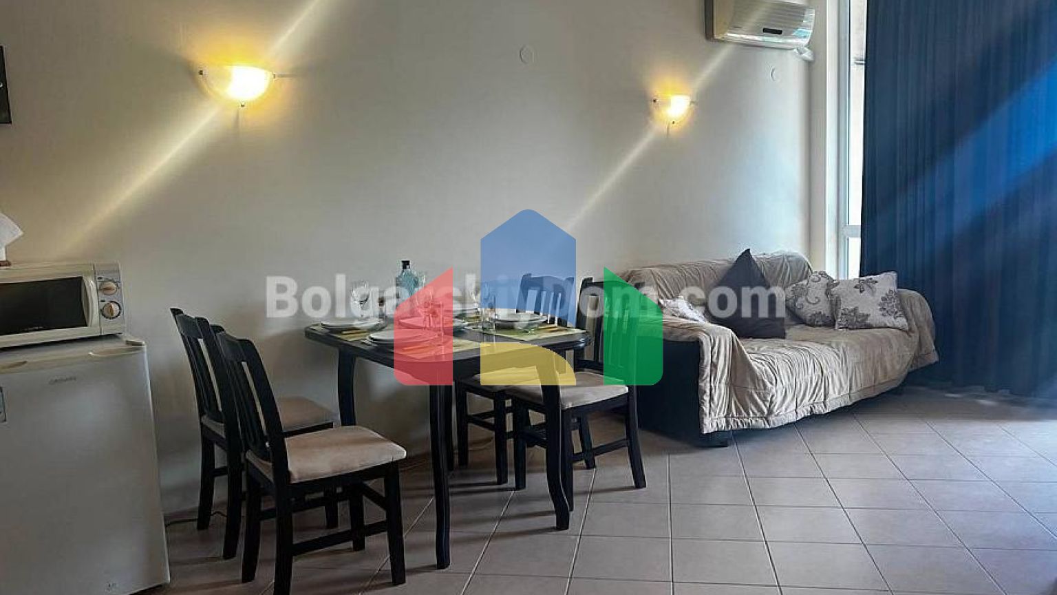 Трикімнатна квартира в Сансет Біч 3