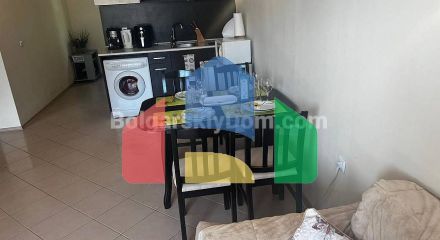 Трикімнатна квартира в Сансет Біч 3