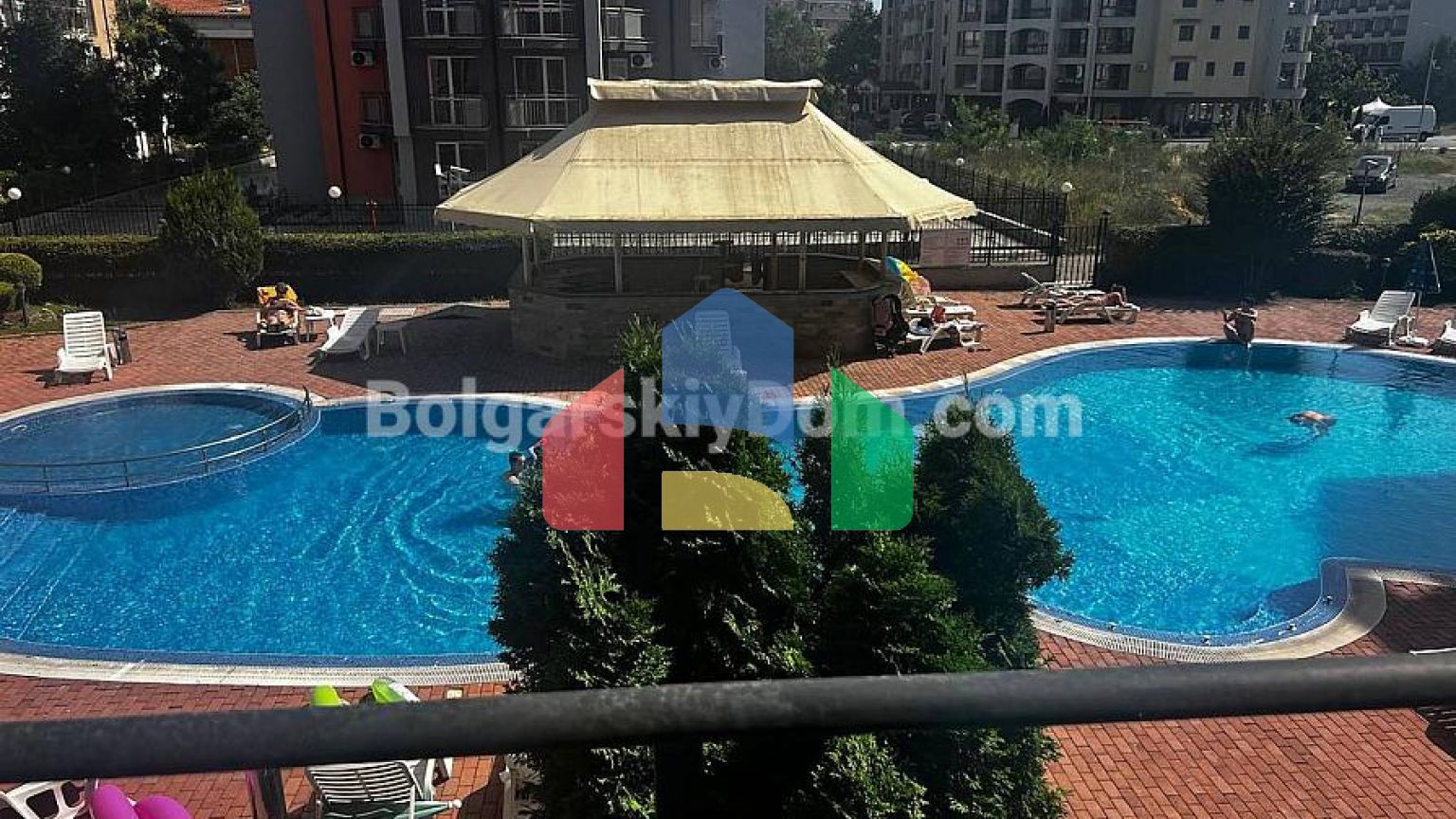 Трикімнатна квартира в Сансет Біч 3