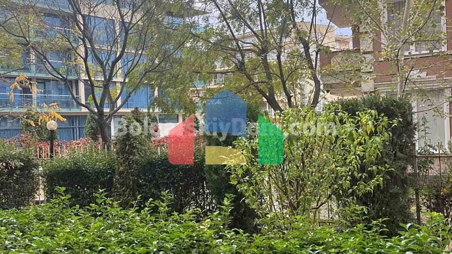 Двокімнатна квартира в Балкан Бриз 2