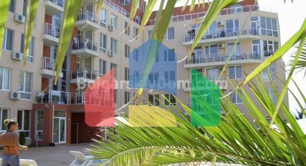 Двокімнатна квартира в Балкан Бриз 2