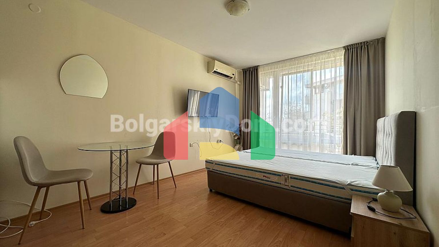 Квартира-студія в Несебр Форт