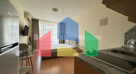 Квартира-студія в Несебр Форт