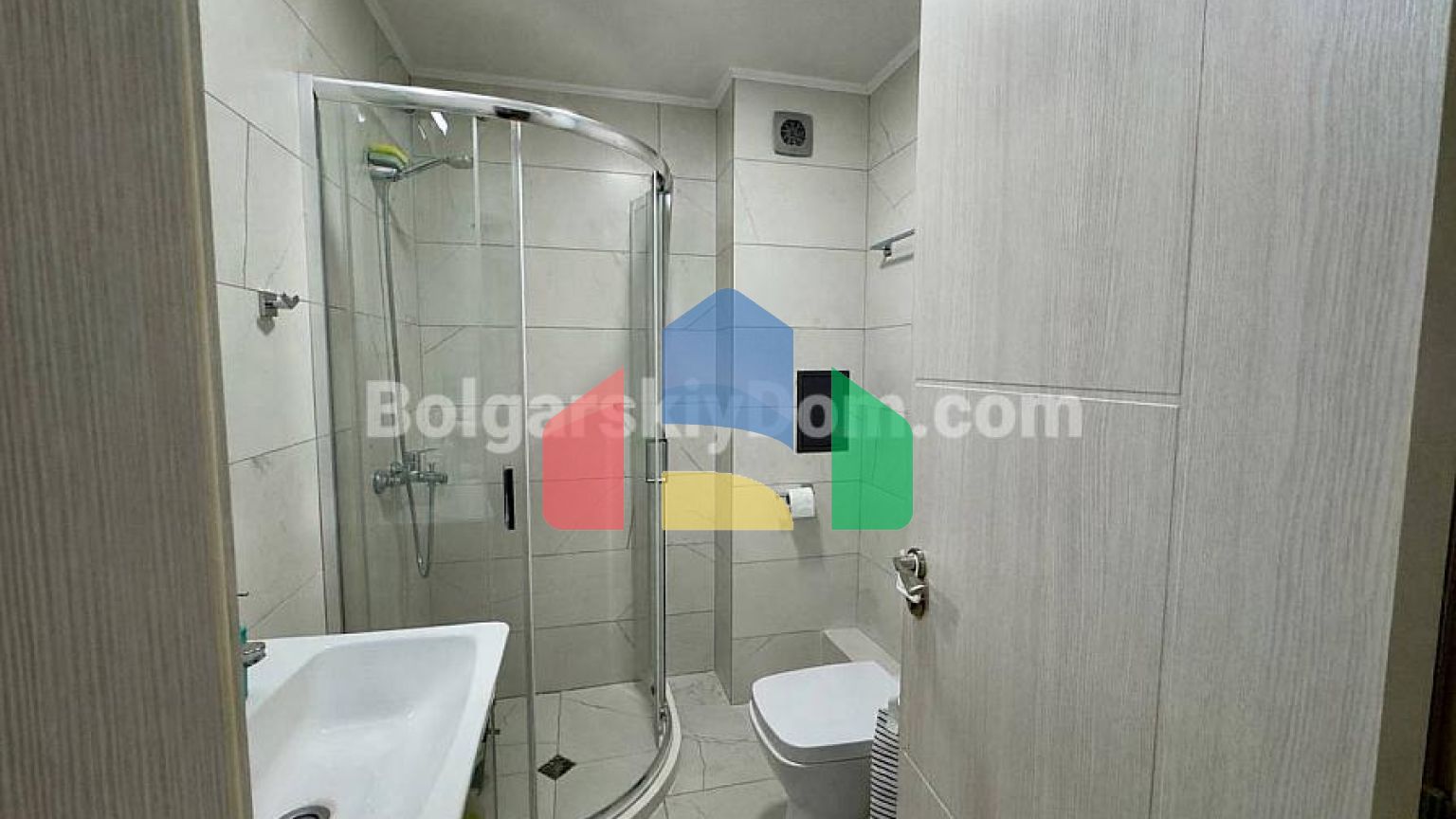 Двокімнатна квартира в Емілія Романа Парк