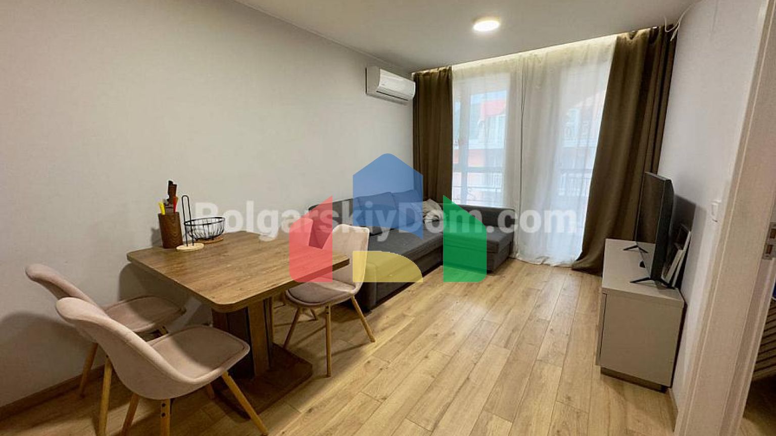 Двокімнатна квартира в Емілія Романа Парк