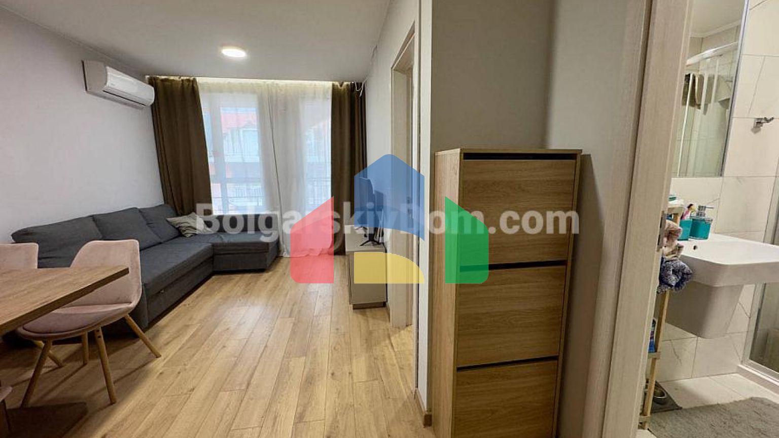 Двокімнатна квартира в Емілія Романа Парк