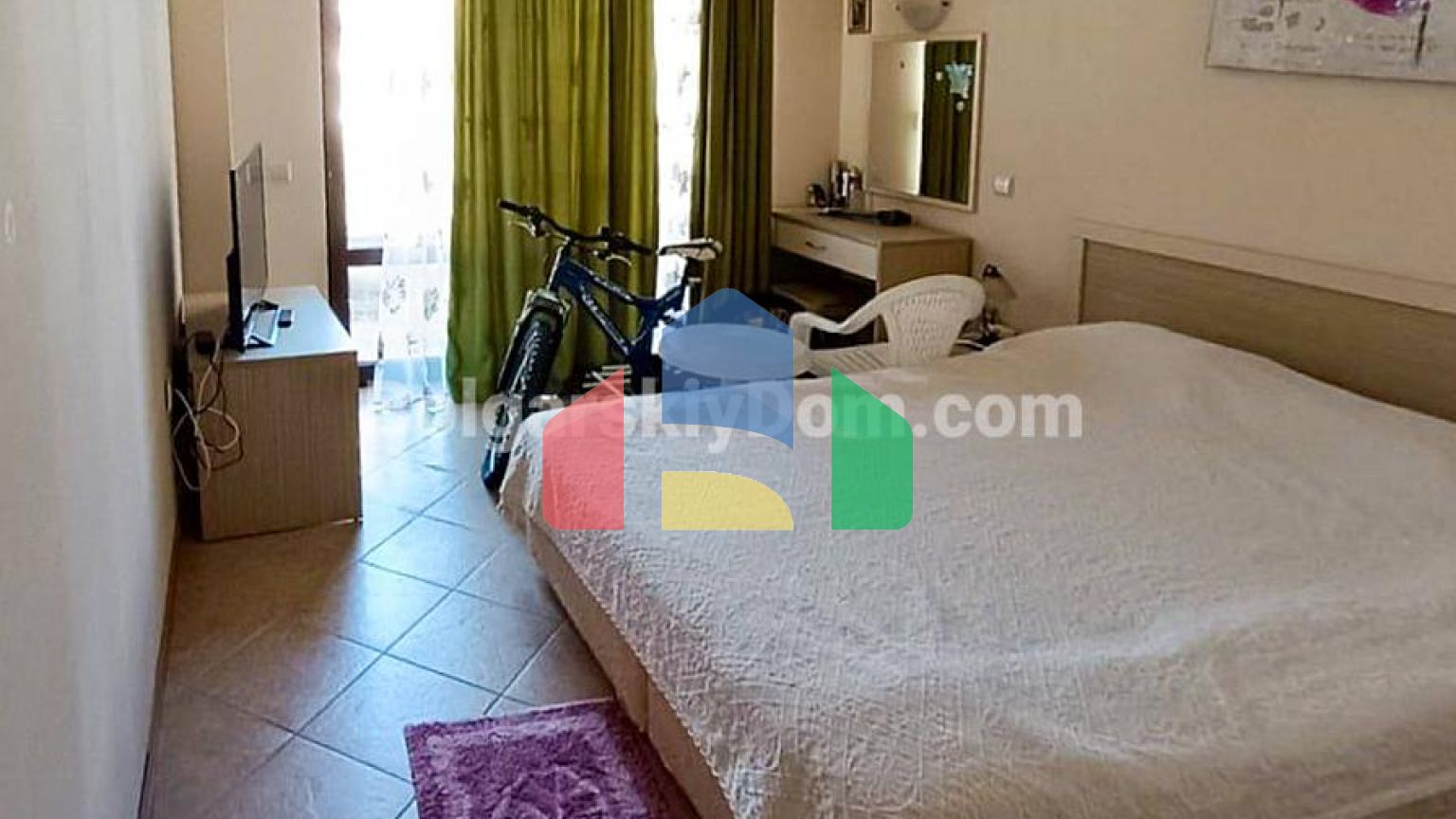 Трикімнатна квартира в Роял Сан