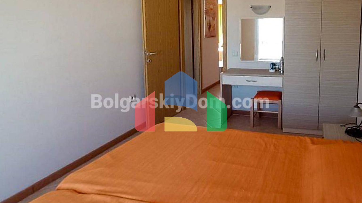 Трикімнатна квартира в Роял Сан