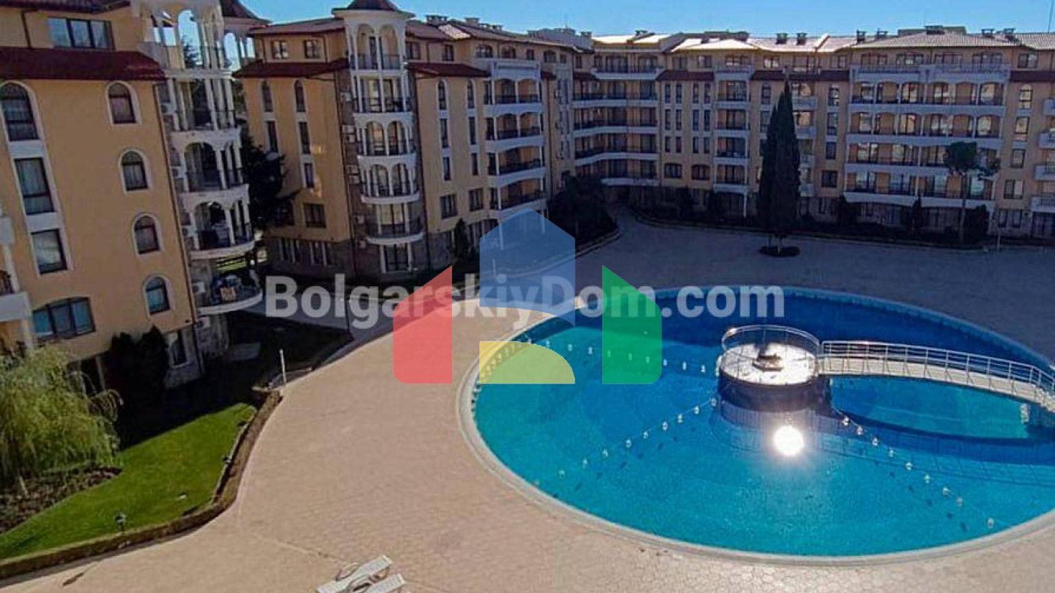 Трикімнатна квартира в Роял Сан