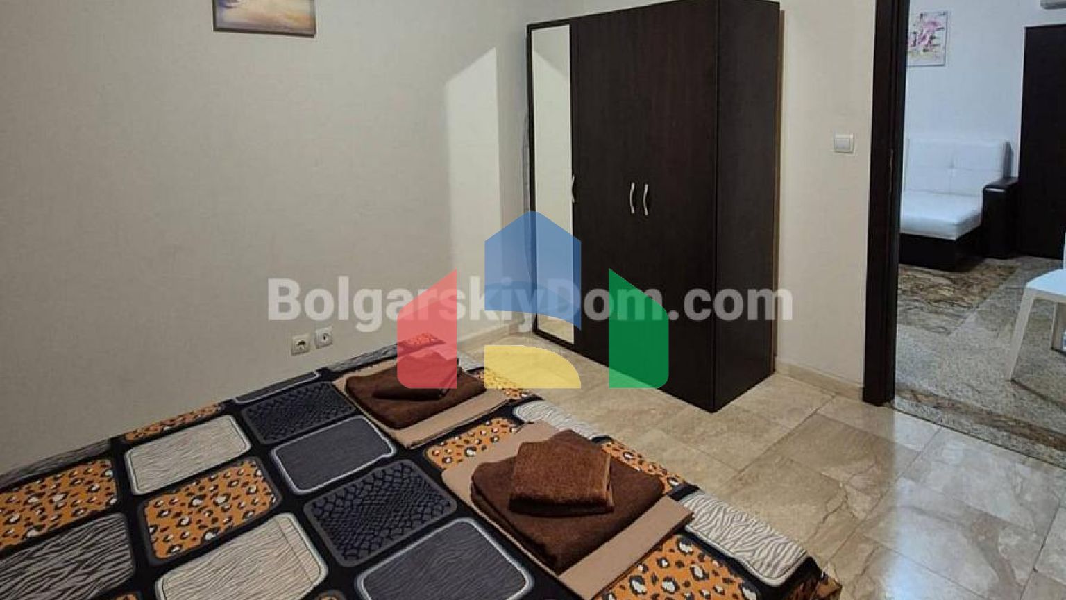 Трикімнатна квартира в Амара