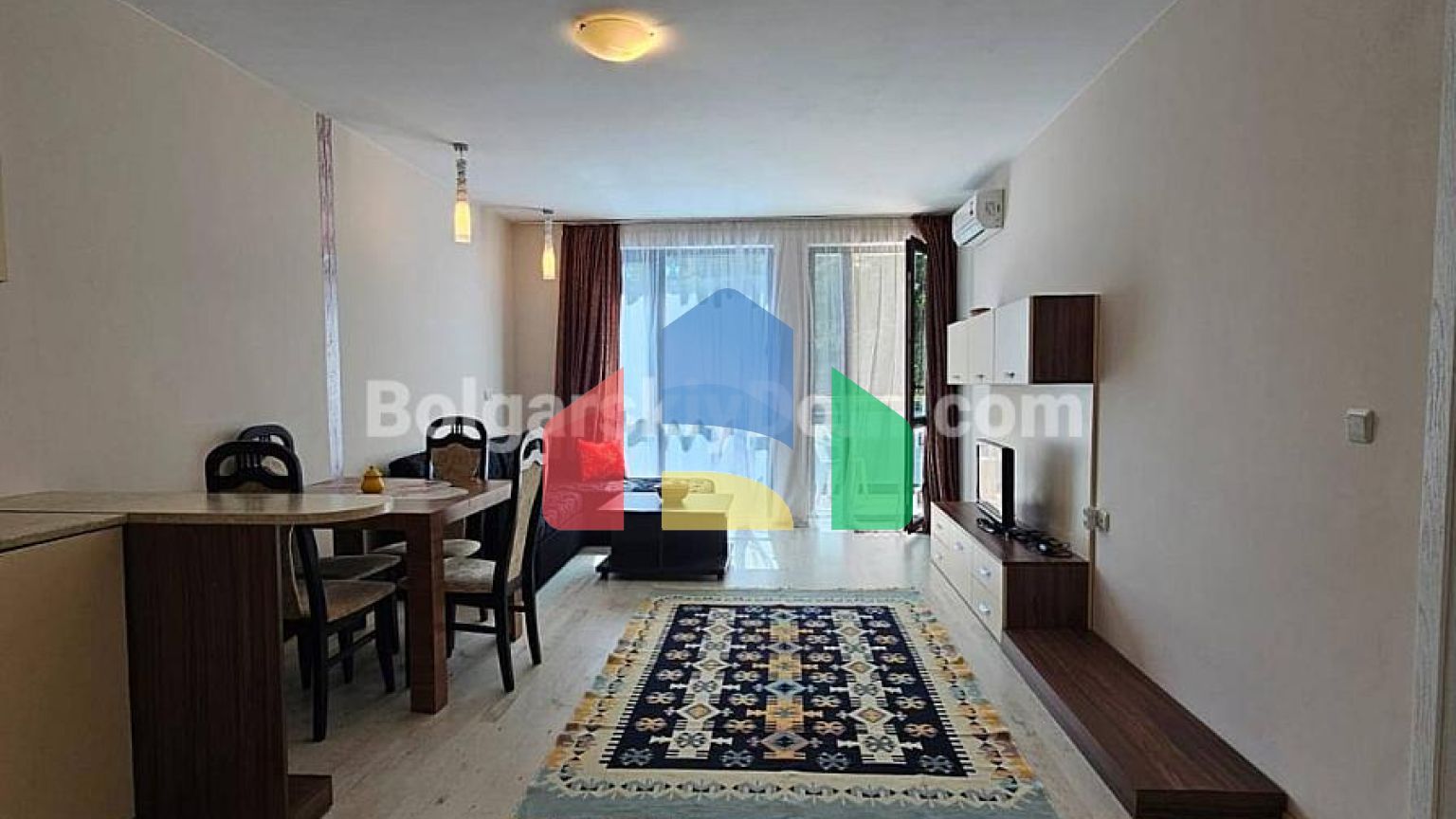 Двокімнатна квартира в Сан Гейт