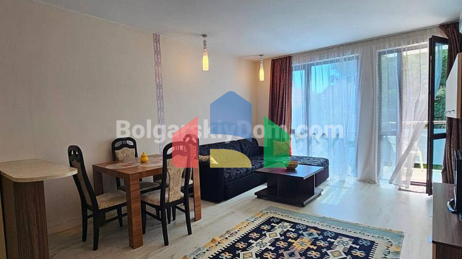 Двокімнатна квартира в Сан Гейт