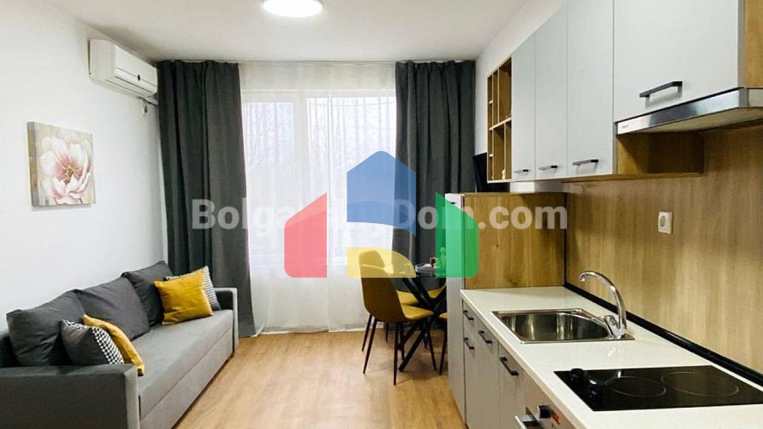 Двокімнатна квартира в Санні Дей 3