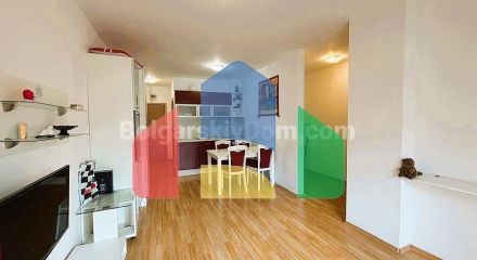 Трикімнатна квартира в Санні Дей 6