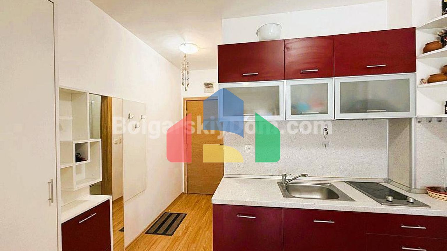 Трикімнатна квартира в Санні Дей 6