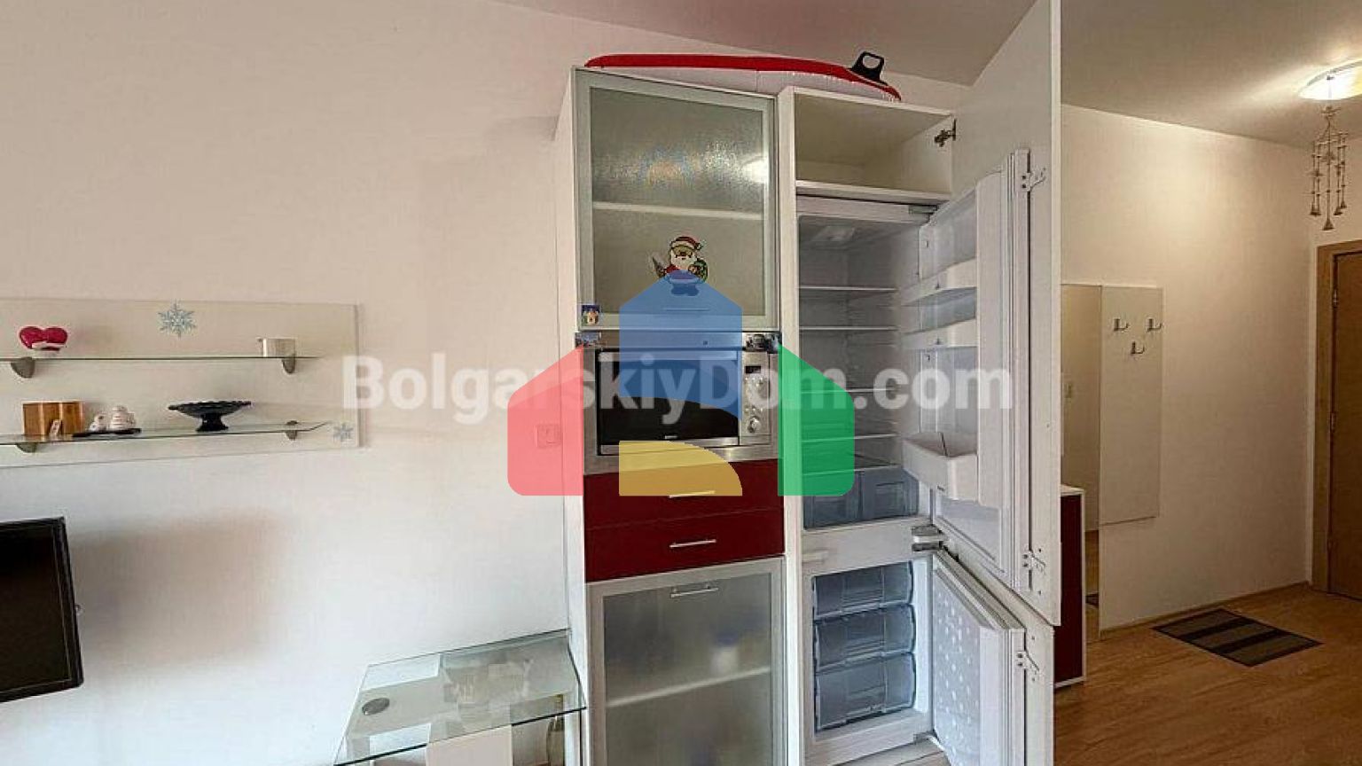 Трикімнатна квартира в Санні Дей 6