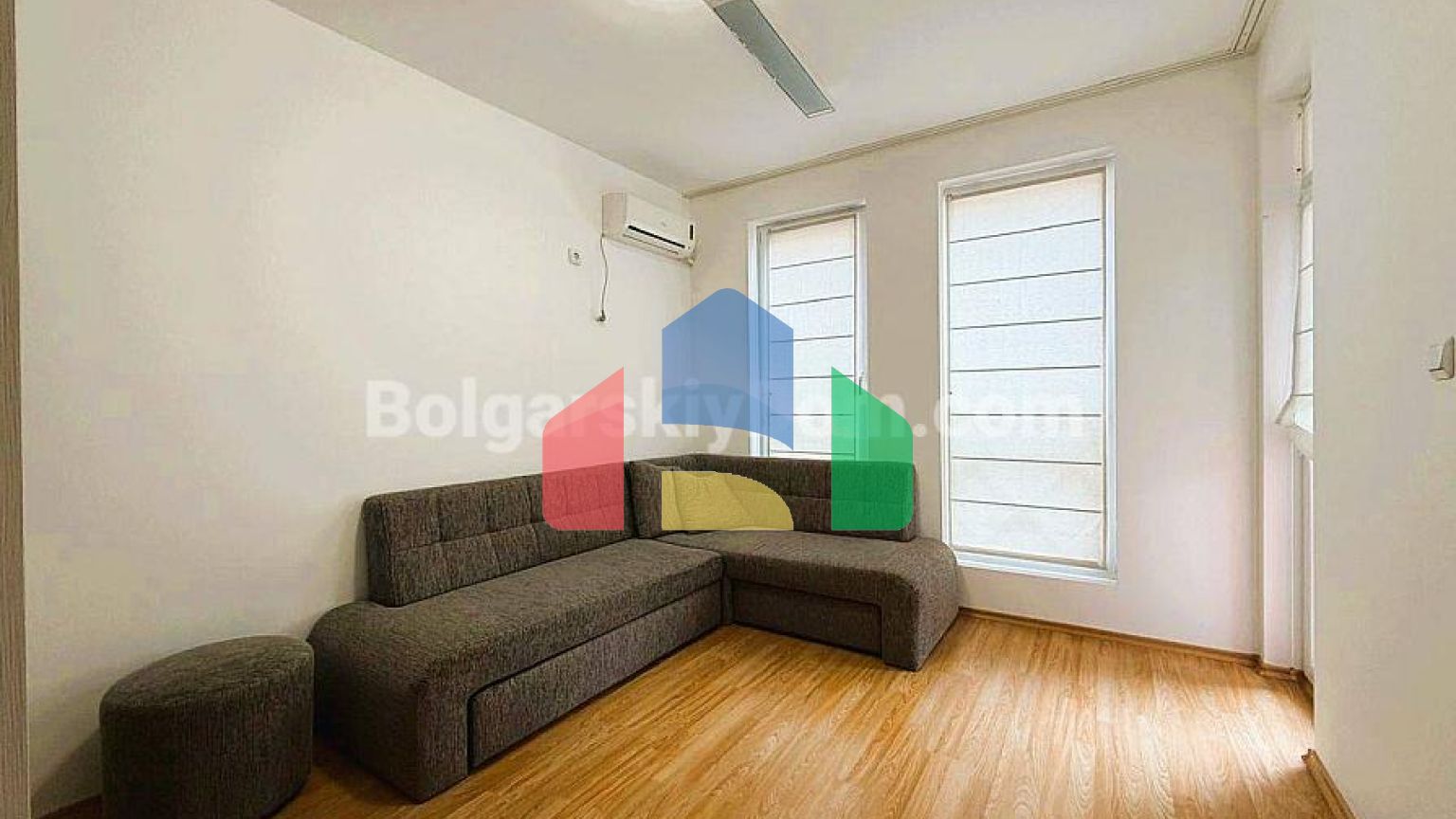 Трикімнатна квартира в Санні Дей 6