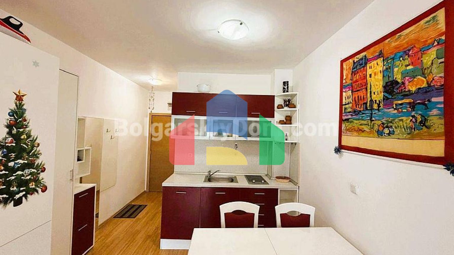 Трикімнатна квартира в Санні Дей 6