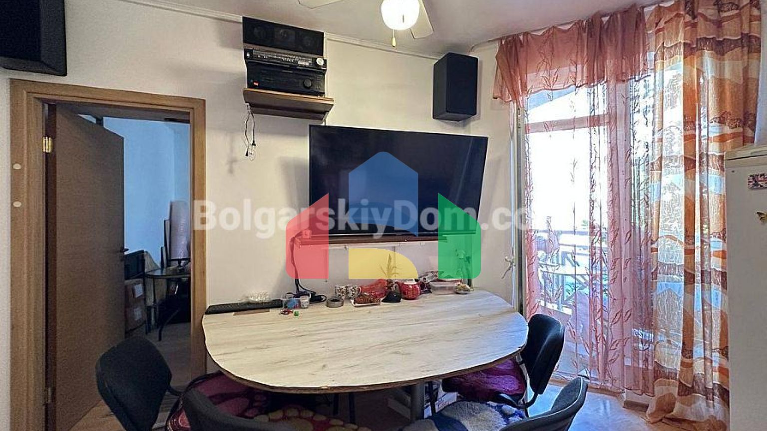 Двокімнатна квартира в Санні Дей 6