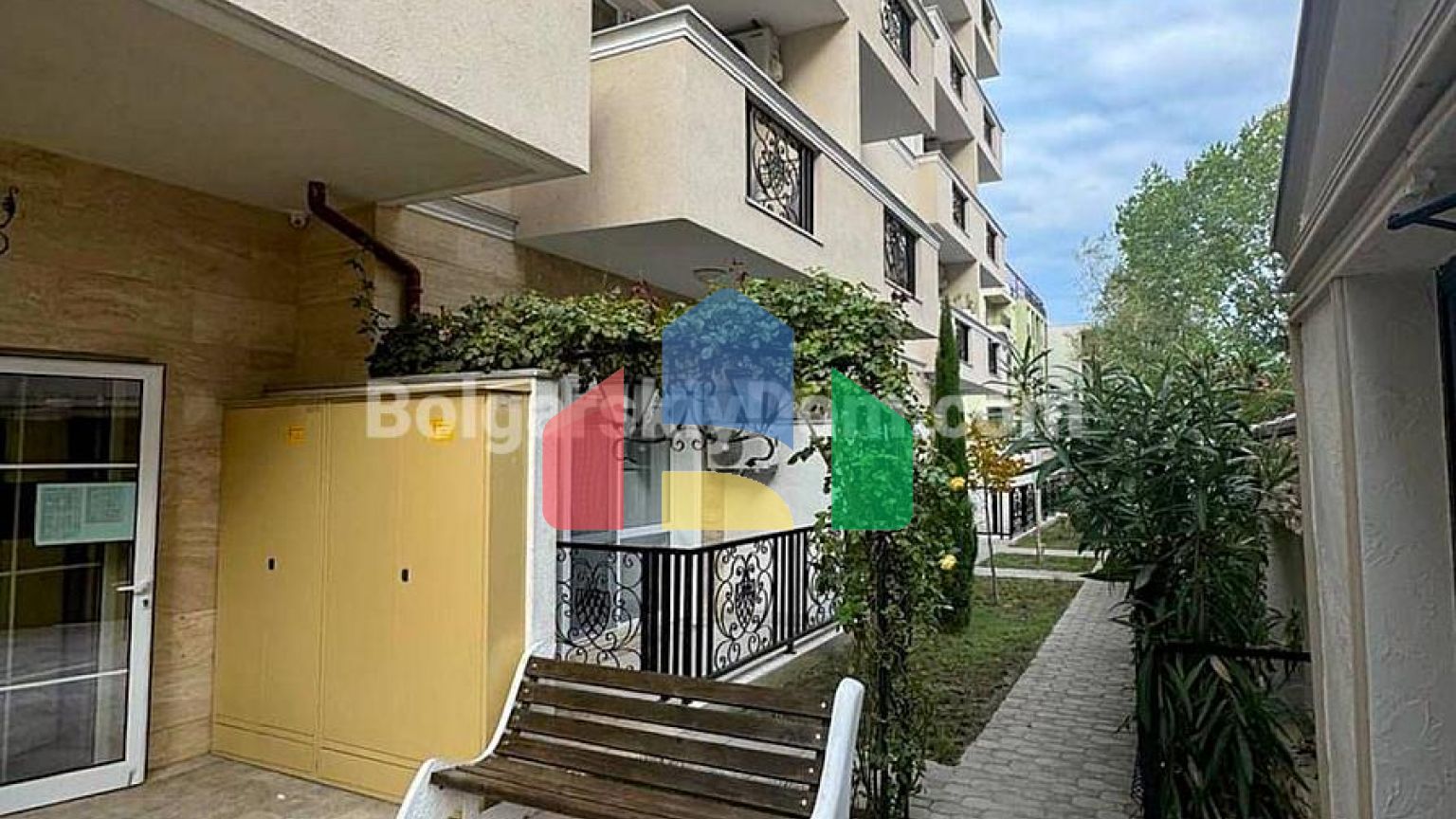 Квартира-студія в Магнолія Резиденс 6