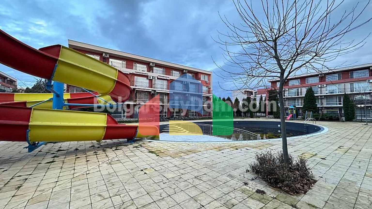 Купити двокімнатну квартиру в Холідей Форт Клуб