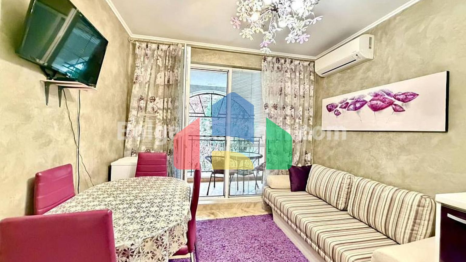 Двокімнатна квартира в Венера / Анастасія Палас