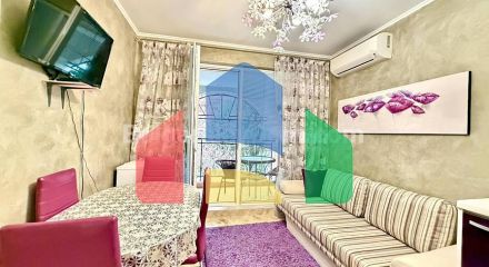 Двокімнатна квартира в Венера / Анастасія Палас