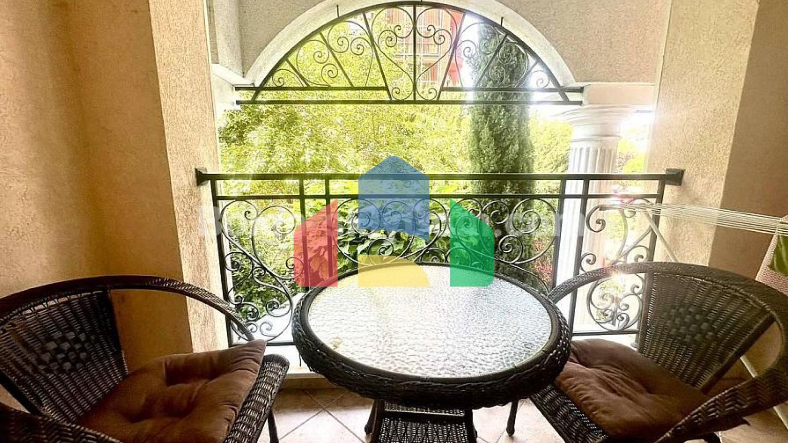 Двокімнатна квартира в Венера / Анастасія Палас