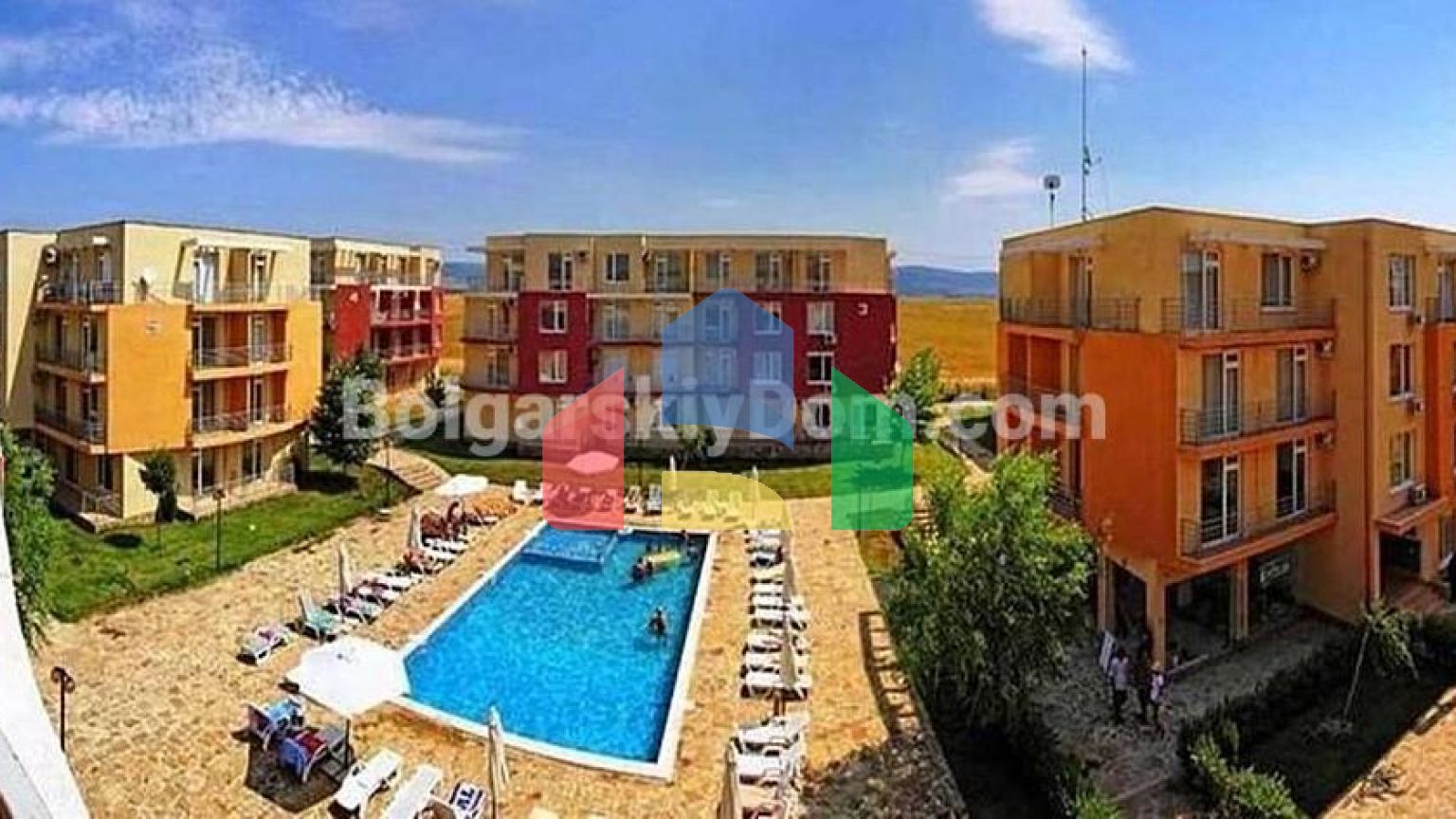 Трикімнатна квартира в Санні Дей 5