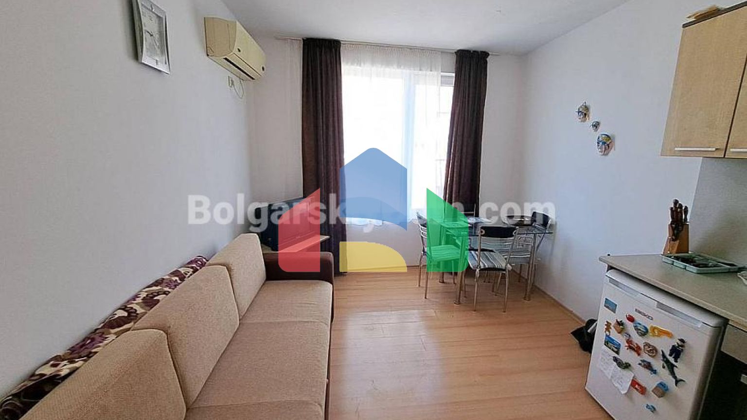 Трикімнатна квартира в Санні Дей 5