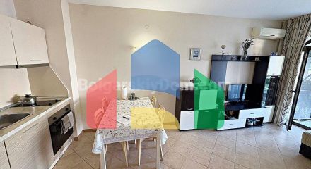 Двокімнатна квартира в Роял Сан