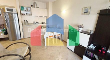 Двокімнатна квартира в Роял Сан