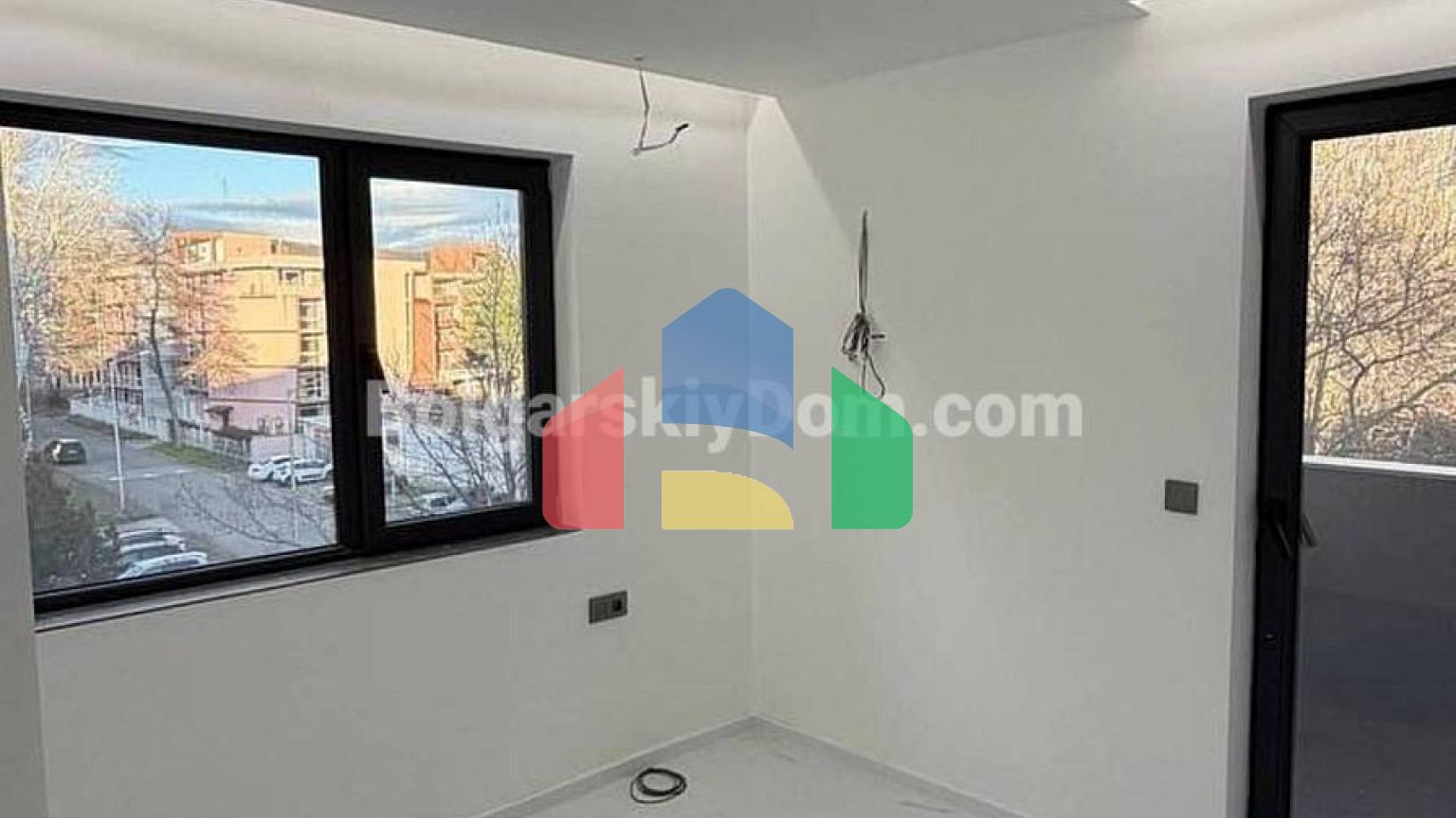 Трикімнатна квартира в Світ Хоум 9