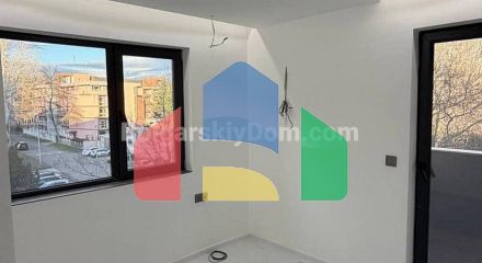 Трикімнатна квартира в Світ Хоум 9