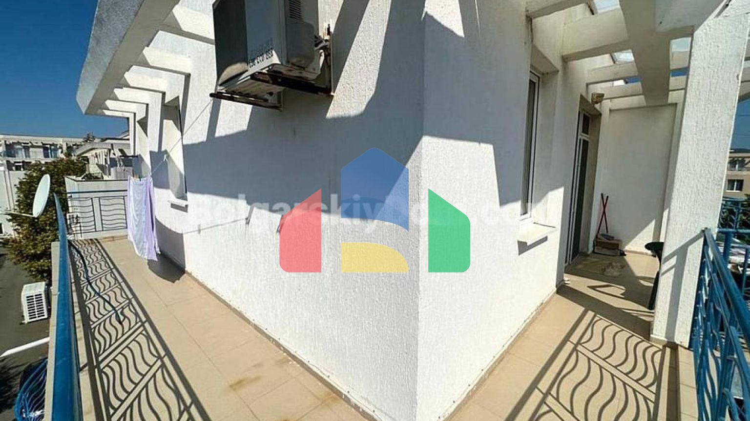 Квартира-студія в Санні Дей 3