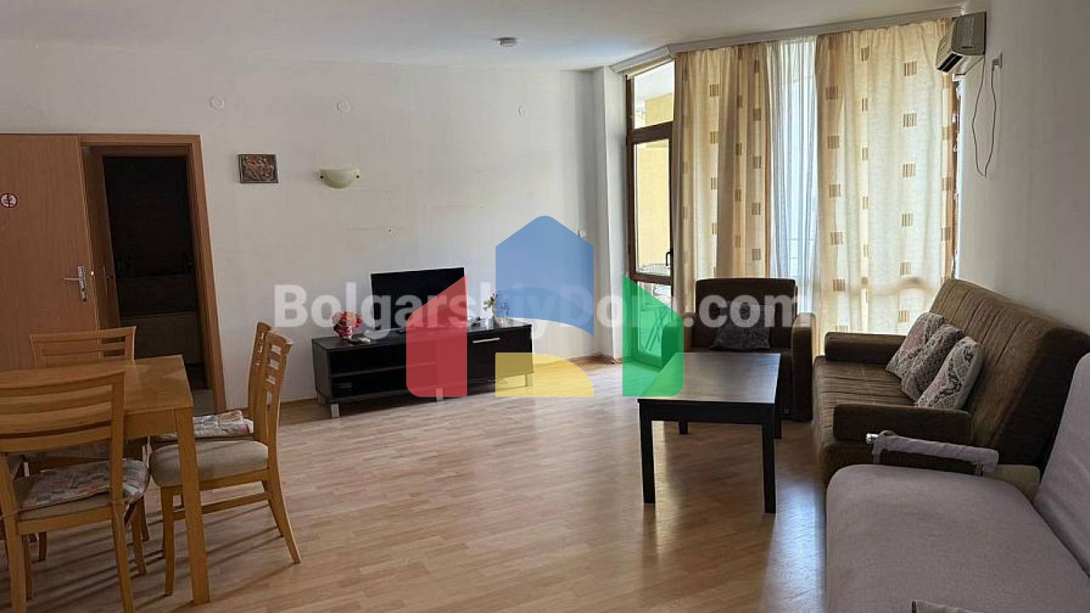 Трикімнатна квартира в Сандс