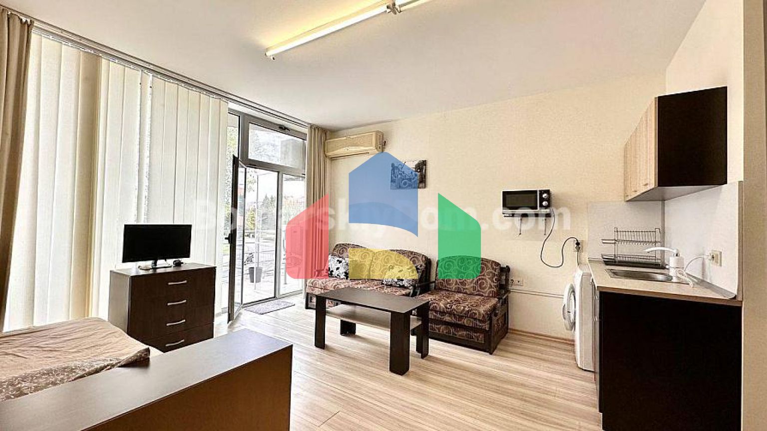 Квартира-студія в Перла