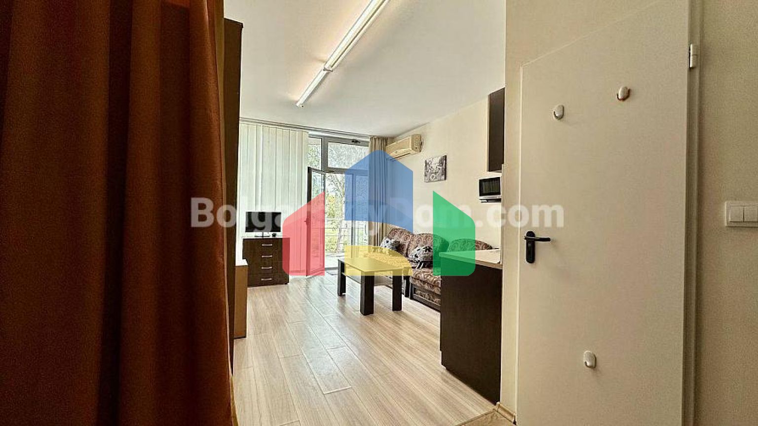 Квартира-студія в Перла