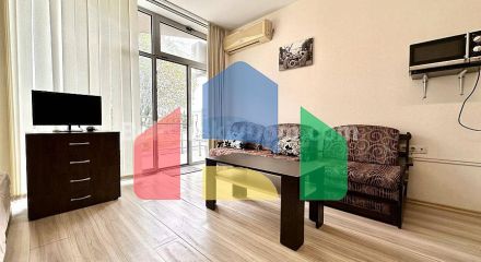 Квартира-студія в Перла