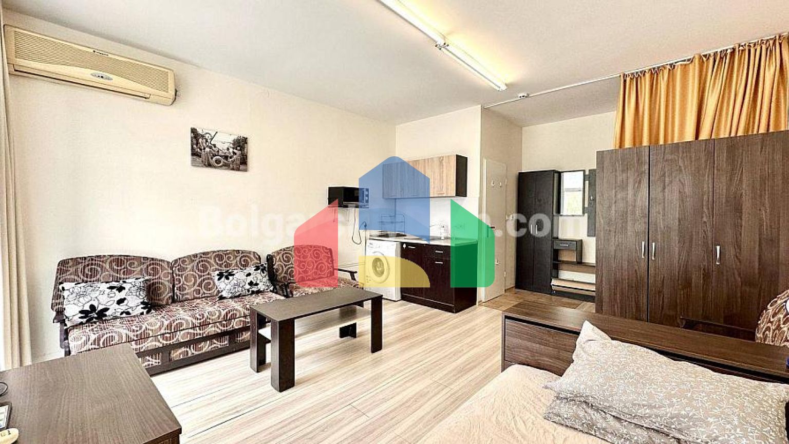 Квартира-студія в Перла