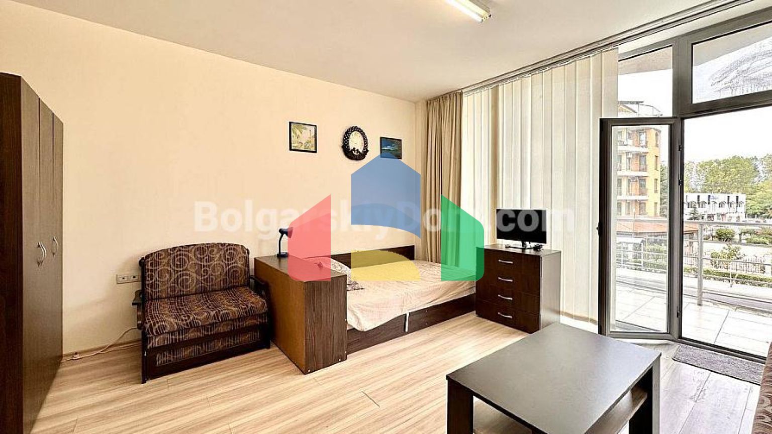 Квартира-студія в Перла