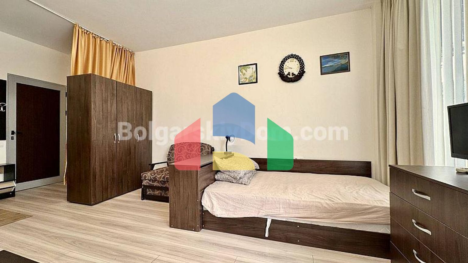 Квартира-студія в Перла