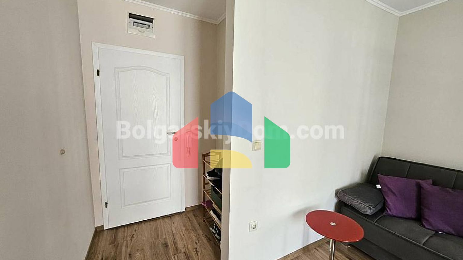 Велика квартира-студія в Даун Парк Делюкс