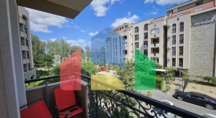 Велика квартира-студія в Даун Парк Делюкс