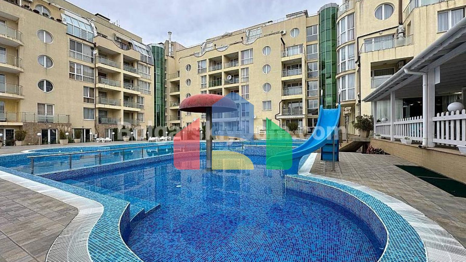 Двокімнатна квартира в Вічна-Р