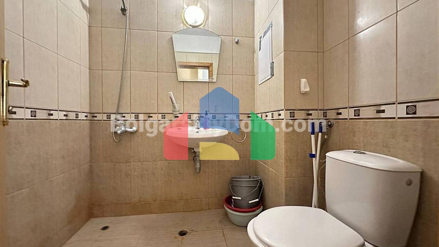 Двокімнатна квартира в Вічна-Р